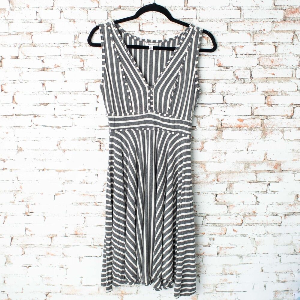Sophie Max Women's M Gray White Striped Sleeveless Midi Dress Rayon Linen Blend